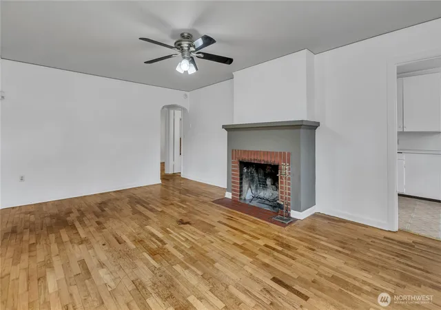 Photo 3 of Single family home for sale at 10019 Oak Ln SW, Lakewood, WA 98499 | MLS# NWM2585063 | Listing updated on 2026-10-01