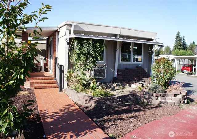 Photo 2 of Manufactured home for sale at 18501 52nd Avenue W #60, Lynnwood, WA 98037 | MLS# NWM2585070 | Listing updated on 2026-10-19
