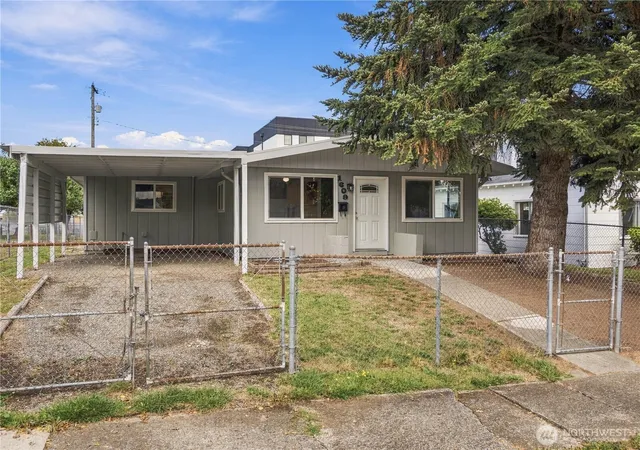 Photo 1 of Single family home for sale at 1609 E Wright Ave, Tacoma, WA 98404 | MLS# NWM2585073 | Listing updated on 2026-09-26