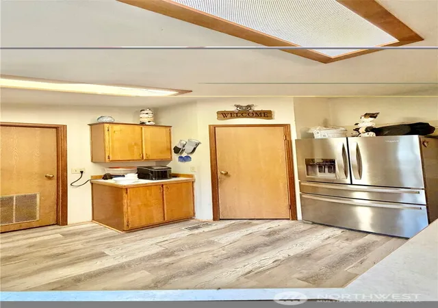 Photo 4 of Manufactured home for sale at 35813 2nd Avenue E, Roy, WA 98580 | MLS# NWM2585098 | Listing updated on 2026-09-30