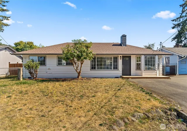 Photo 3 of Single family home for sale at 26622 18th Place S, Des Moines, WA 98198 | MLS# NWM2585099 | Listing updated on 2026-09-22