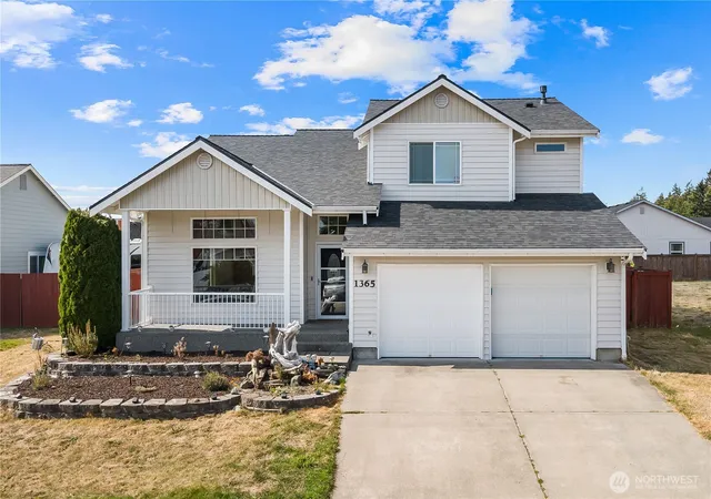 Photo 1 of Sale Pending at 1365 Nw Kathleen Dr, Oak Harbor, WA 98277 | MLS# NWM2585104 | Listing updated on 2026-09-28