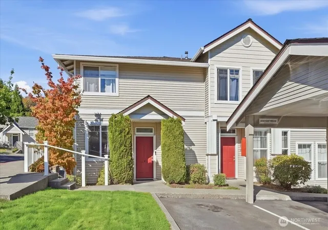 Photo 1 of Townhouse for sale at 2712 151st Place Sw #X101, Lynnwood, WA 98087 | MLS# NWM2585108 | Listing updated on 2026-10-01