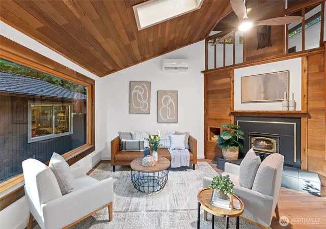 Photo 3 of Single family home for sale at 761 Kala Point Dr, Port Townsend, WA 98368 | MLS# NWM2585115 | Listing updated on 2026-09-26