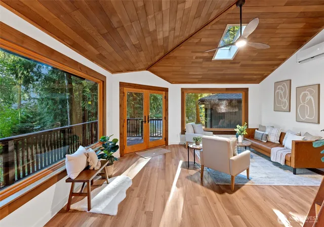 Photo 4 of Single family home for sale at 761 Kala Point Dr, Port Townsend, WA 98368 | MLS# NWM2585115 | Listing updated on 2026-09-26