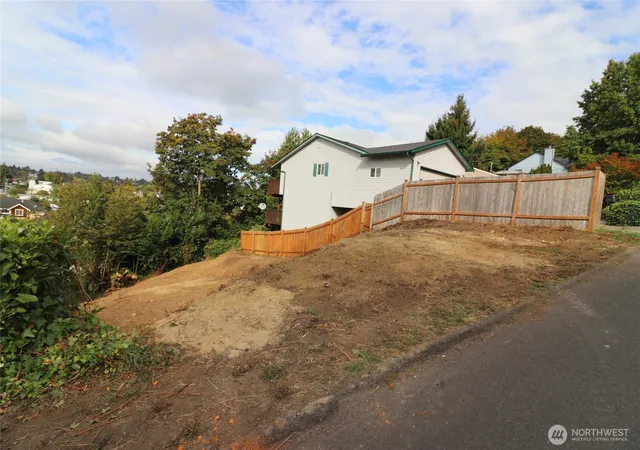 Photo 4 of Land for sale at 6221 48 Avenue S, Seattle, WA 98118 | MLS# NWM2585116 | Listing updated on 2026-10-01