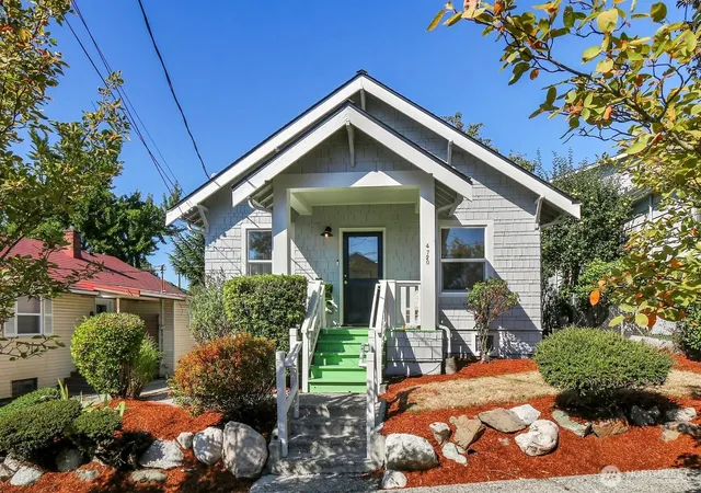 Photo 1 of Sale Pending at 4720 S Findlay St, Seattle, WA 98118 | MLS# NWM2585119 | Listing updated on 2026-10-02