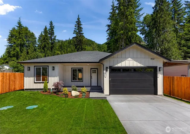 Photo 2 of Single family home for sale at 7934 Oregon Trl, Maple Falls, WA 98266 | MLS# NWM2585121 | Listing updated on 2026-09-25