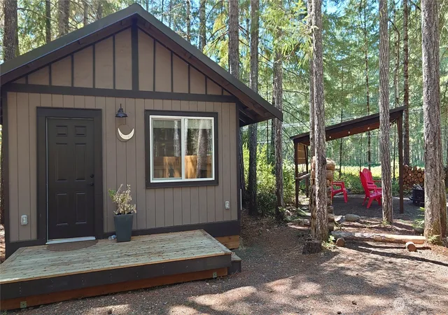 Single family home for sale at 80 N Kings Way, Hoodsport, WA 98548 | MLS# NWM2585131