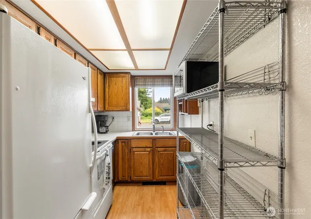 Photo 4 of Single family home for sale at 509 H St, Cosmopolis, WA 98537 | MLS# NWM2585138 | Listing updated on 2026-09-28