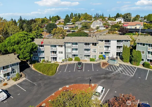 Photo 4 of Condo for sale at 1930 Lawrence St #30, Port Townsend, WA 98368 | MLS# NWM2585141 | Listing updated on 2026-09-23