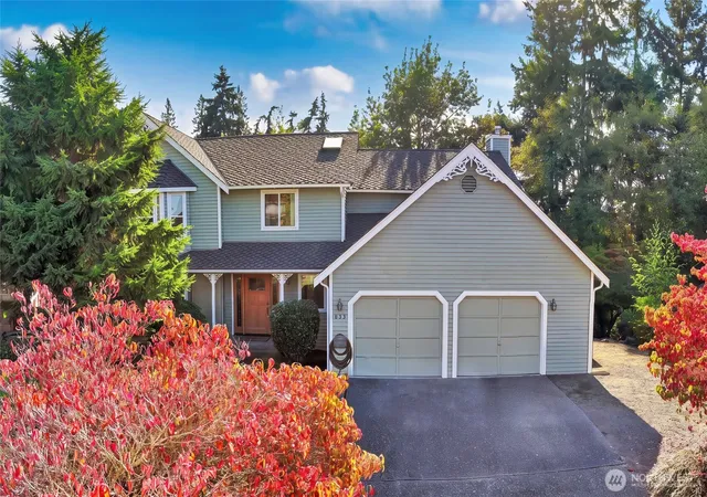 Photo 1 of Single family home for sale at 833 15th Court, Mukilteo, WA 98275 | MLS# NWM2585163 | Listing updated on 2026-09-29
