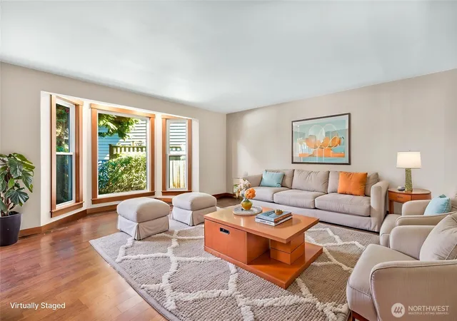 Photo 4 of Single family home for sale at 833 15th Court, Mukilteo, WA 98275 | MLS# NWM2585163 | Listing updated on 2026-09-29