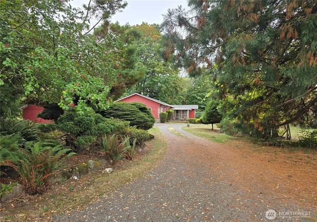 Photo 2 of Sale Pending at 1519 Cooks Hl, Centralia, WA 98531 | MLS# NWM2585176 | Listing updated on 2026-10-01
