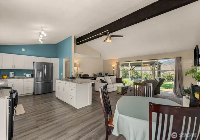 Photo 3 of Single family home for sale at 1226 N Ashland Ave, East Wenatchee, WA 98802 | MLS# NWM2585182 | Listing updated on 2026-09-23