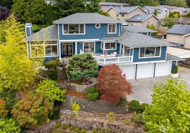 Photo 1 of Sale Pending at 5404 Northeast 197th St, Lake Forest Park, WA 98155 | MLS# NWM2585188 | Listing updated on 2026-09-27