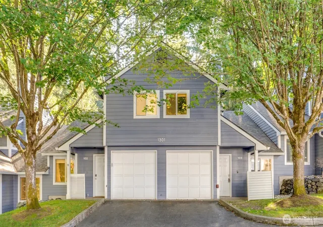 Townhouse for sale at 1301 NW Slate Ln #103, Silverdale, WA 98383 | MLS# NWM2585195