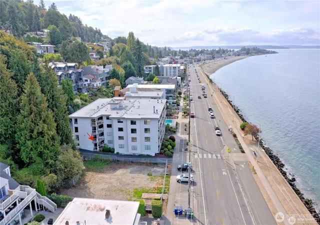 Condo for sale at 2104 Alki Ave SW #205, Seattle, WA 98116 | MLS# NWM2585204