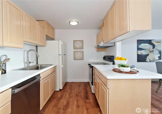 Photo 4 of Condo for sale at 2104 Alki Ave SW #205, Seattle, WA 98116 | MLS# NWM2585204 | Listing updated on 2026-09-30