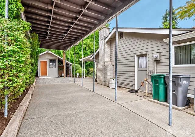Photo 16 of Single family home for sale at 19501 1st Avenue SE, Bothell, WA 98012 | MLS# NWM2585205 | Listing updated on 2026-10-12