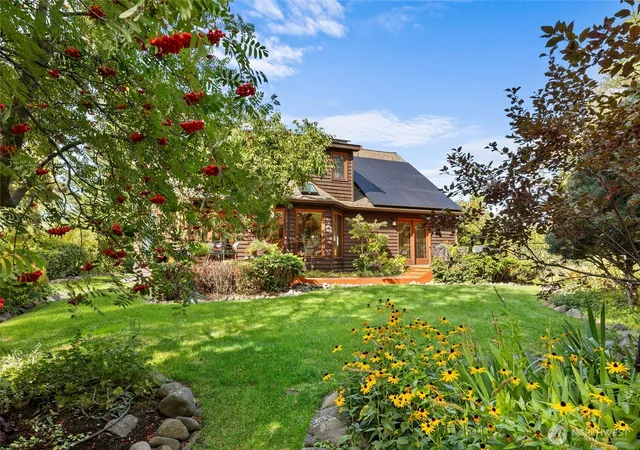 Photo 2 of Sale Pending at 71 Cove Ln, Ellensburg, WA 98926 | MLS# NWM2585209 | Listing updated on 2026-09-25
