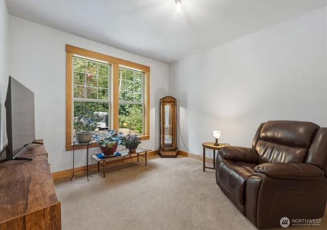 Photo 4 of Single family home for sale at 650 Agate Crk Dr, Kalama, WA 98625 | MLS# NWM2585218 | Listing updated on 2026-09-25