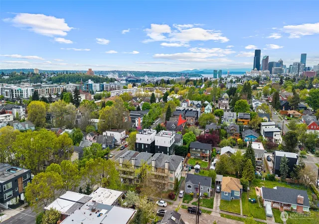 Photo 40 of Townhouse for sale at 2612 E Yesler Way, Seattle, WA 98122 | MLS# NWM2585229 | Listing updated on 2026-10-24
