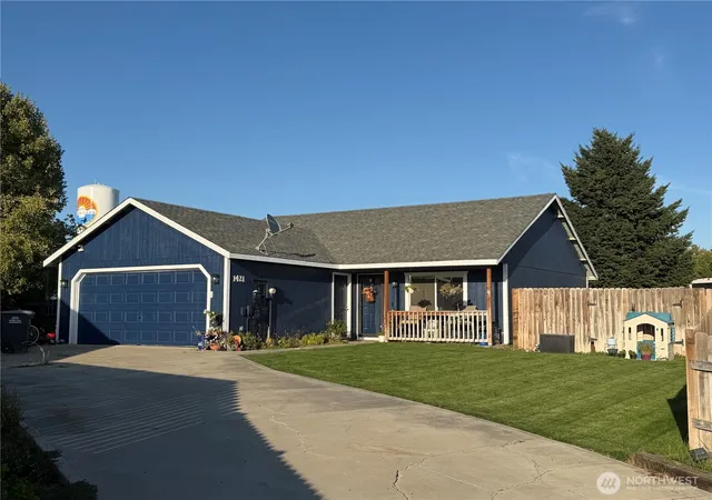 Photo 2 of Single family home for sale at 1421 S Cougar Dr, Moses Lake, WA 98837 | MLS# NWM2585233 | Listing updated on 2026-10-08