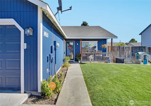 Photo 3 of Single family home for sale at 1421 S Cougar Dr, Moses Lake, WA 98837 | MLS# NWM2585233 | Listing updated on 2026-10-08