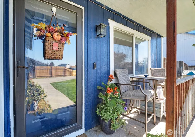 Photo 4 of Single family home for sale at 1421 S Cougar Dr, Moses Lake, WA 98837 | MLS# NWM2585233 | Listing updated on 2026-10-09