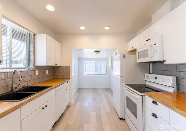 Photo 3 of Sale Pending at 1036 110th Street S, Tacoma, WA 98444 | MLS# NWM2585236 | Listing updated on 2026-09-24