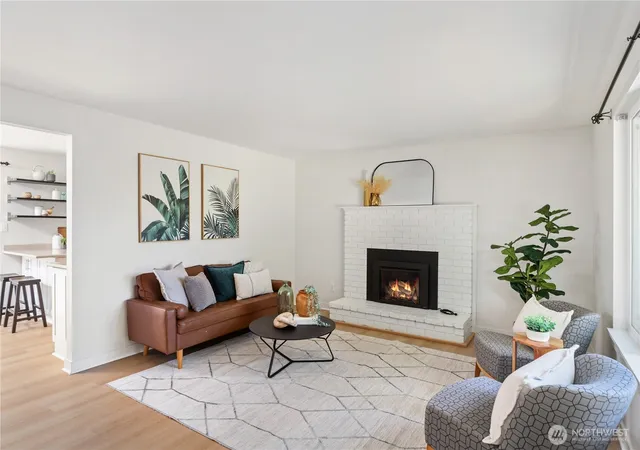 Photo 3 of Sale Pending at 1022 Logan St, Port Townsend, WA 98368 | MLS# NWM2585237 | Listing updated on 2026-09-27