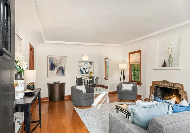 Photo 4 of Single family home for sale at 5208 36th Avenue NE, Seattle, WA 98105 | MLS# NWM2585240 | Listing updated on 2026-10-01
