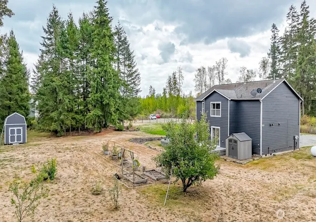 Photo 3 of Single family home for sale at 33114 40th Avenue S, Roy, WA 98580 | MLS# NWM2585257 | Listing updated on 2026-09-28