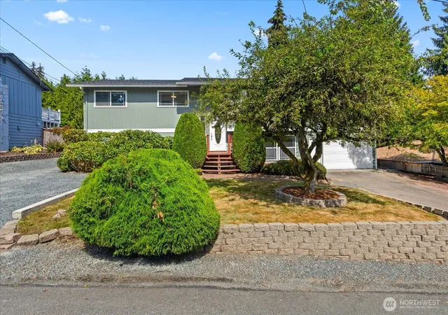 Photo 1 of Single family home for sale at 7819 225th Place Sw, Edmonds, WA 98026 | MLS# NWM2585269 | Listing updated on 2026-09-22