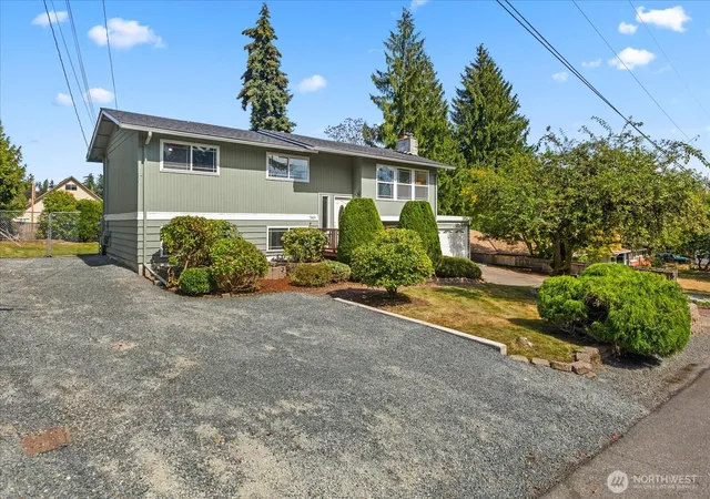 Photo 2 of Single family home for sale at 7819 225th Place Sw, Edmonds, WA 98026 | MLS# NWM2585269 | Listing updated on 2026-09-22