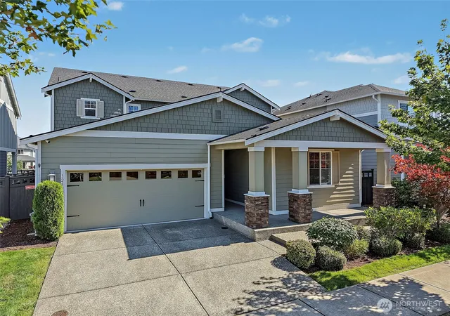Photo 1 of Single family home for sale at 32800 Ash Ave Se, Black Diamond, WA 98010 | MLS# NWM2585272 | Listing updated on 2026-10-02
