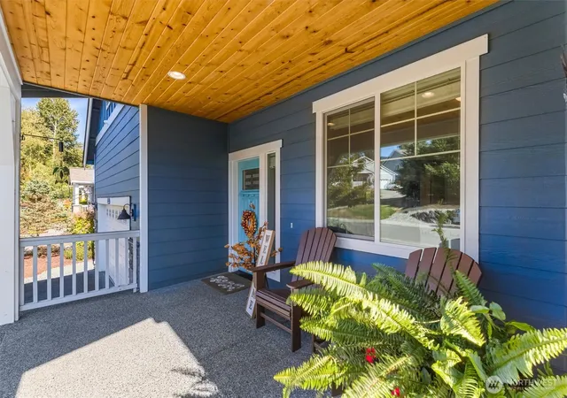Photo 4 of Single family home for sale at 16632 Frazier Hts Pl, Burlington, WA 98233 | MLS# NWM2585277 | Listing updated on 2026-09-29