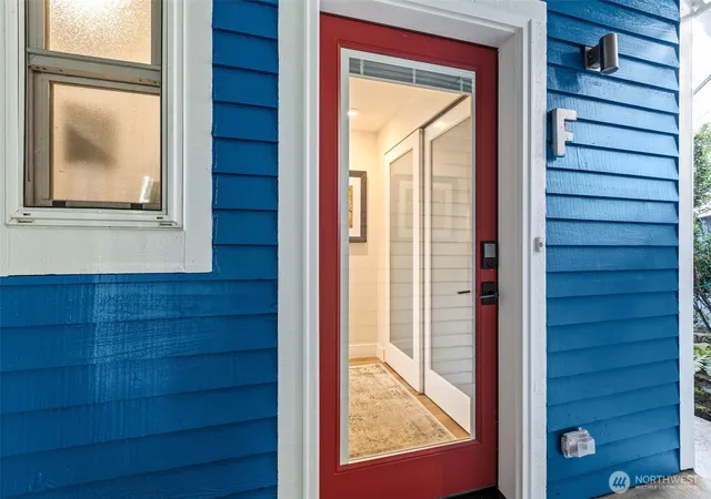Photo 2 of Condo for sale at 2400 E Howell St #F, Seattle, WA 98122 | MLS# NWM2585297 | Listing updated on 2026-09-25