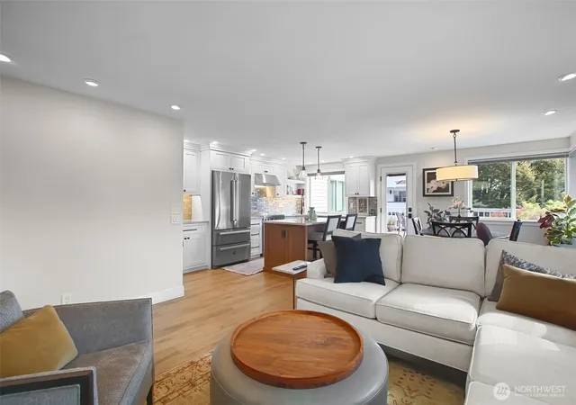 Photo 4 of Condo for sale at 2400 E Howell St #F, Seattle, WA 98122 | MLS# NWM2585297 | Listing updated on 2026-09-25