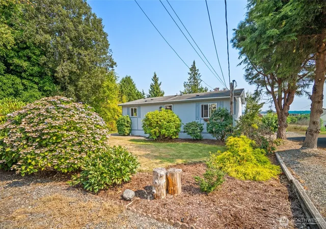 Photo 3 of Manufactured home for sale at 3735 Cyprus Way, Ferndale, WA 98248 | MLS# NWM2585299 | Listing updated on 2026-10-01