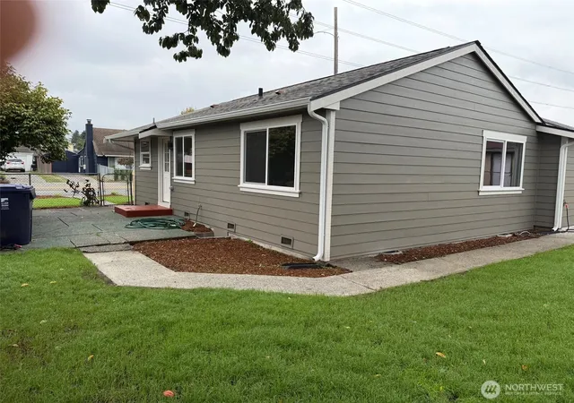 Photo 3 of Single family home for sale at 857 S 72nd Street, Tacoma, WA 98408 | MLS# NWM2585305 | Listing updated on 2026-09-22