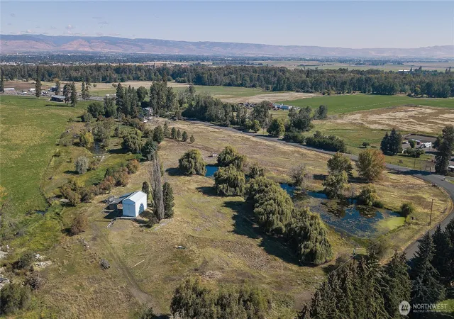 Photo 2 of Single family home for sale at 2601 Riverbottom Rd, Ellensburg, WA 98926 | MLS# NWM2585309 | Listing updated on 2026-10-09