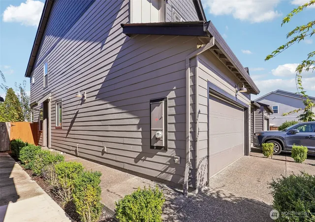Photo 2 of Condo for sale at 442 NE 71st Street, Vancouver, WA 98665 | MLS# NWM2585311 | Listing updated on 2026-10-15