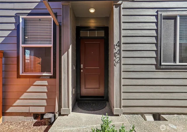 Photo 3 of Condo for sale at 442 NE 71st Street, Vancouver, WA 98665 | MLS# NWM2585311 | Listing updated on 2026-10-15