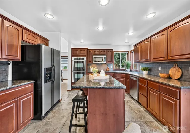 Photo 4 of Single family home for sale at 5206 NE 8th Street, Renton, WA 98059 | MLS# NWM2585314 | Listing updated on 2026-10-02