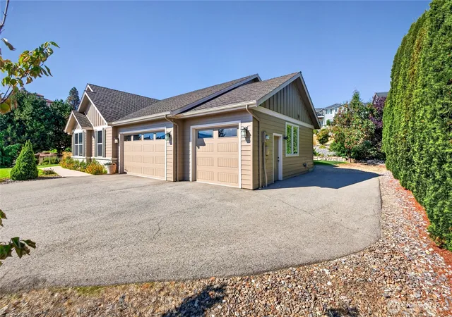 Photo 40 of Single family home for sale at 224 Rolling Hills Ln, Wenatchee, WA 98801 | MLS# NWM2585316 | Listing updated on 2026-09-29