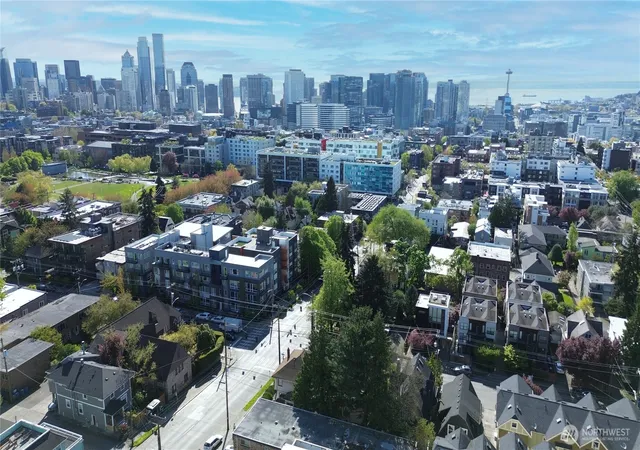 Photo 3 of Multi family home for sale at 206 12th Avenue E, Seattle, WA 98102 | MLS# NWM2585317 | Listing updated on 2026-09-22