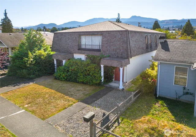 Photo 1 of Single family home for sale at 314 E 5th Street, Port Angeles, WA 98362 | MLS# NWM2585318 | Listing updated on 2026-09-24