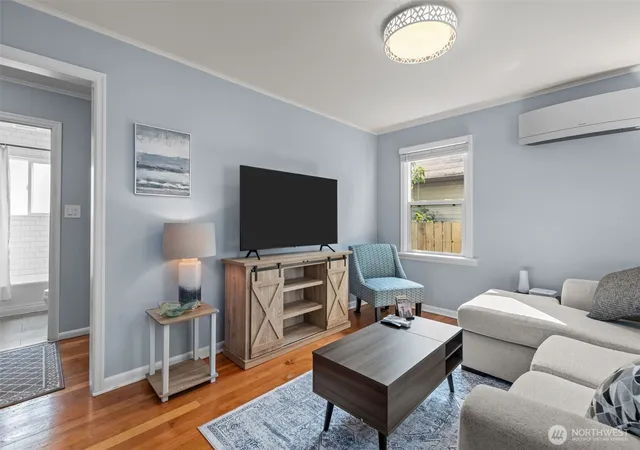 Photo 3 of Single family home for sale at 12450 1st Avenue Sw, Burien, WA 98146 | MLS# NWM2585325 | Listing updated on 2026-09-29